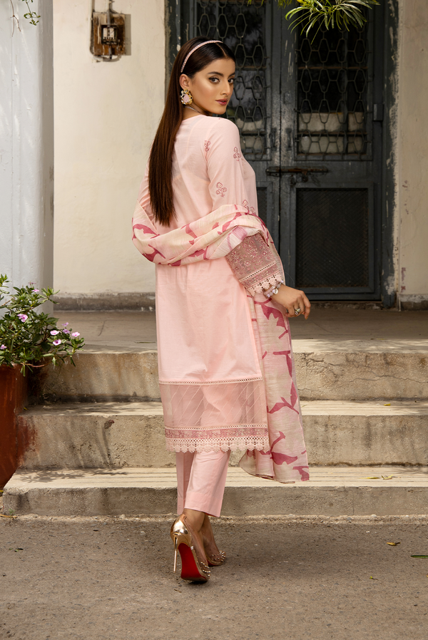 PRET EMBROIDERED LAWN 3 PCS